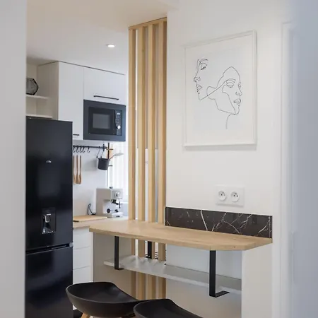 Moissan Bastille Homestay szállás *