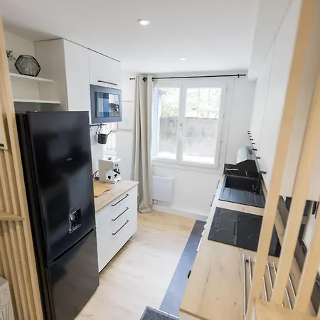 Moissan Bastille Homestay szállás *