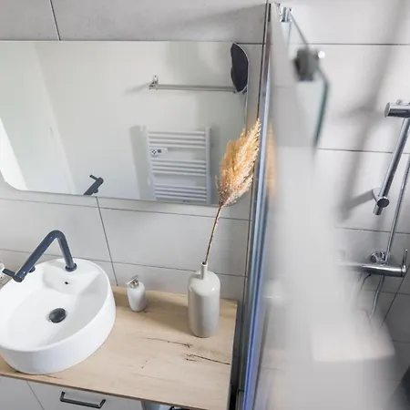 Moissan Bastille 民宿