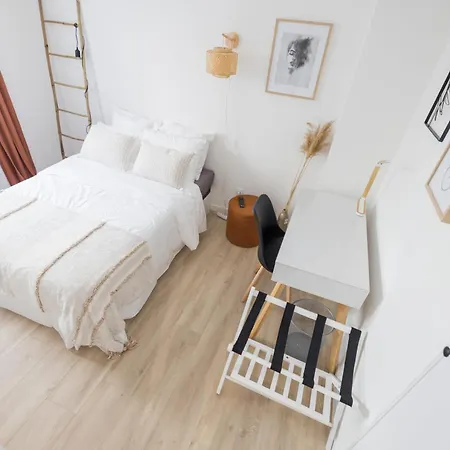 Moissan Bastille Homestay szállás *