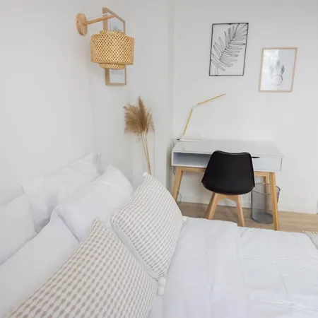 Moissan Bastille Quarto em Acomodações Particulares